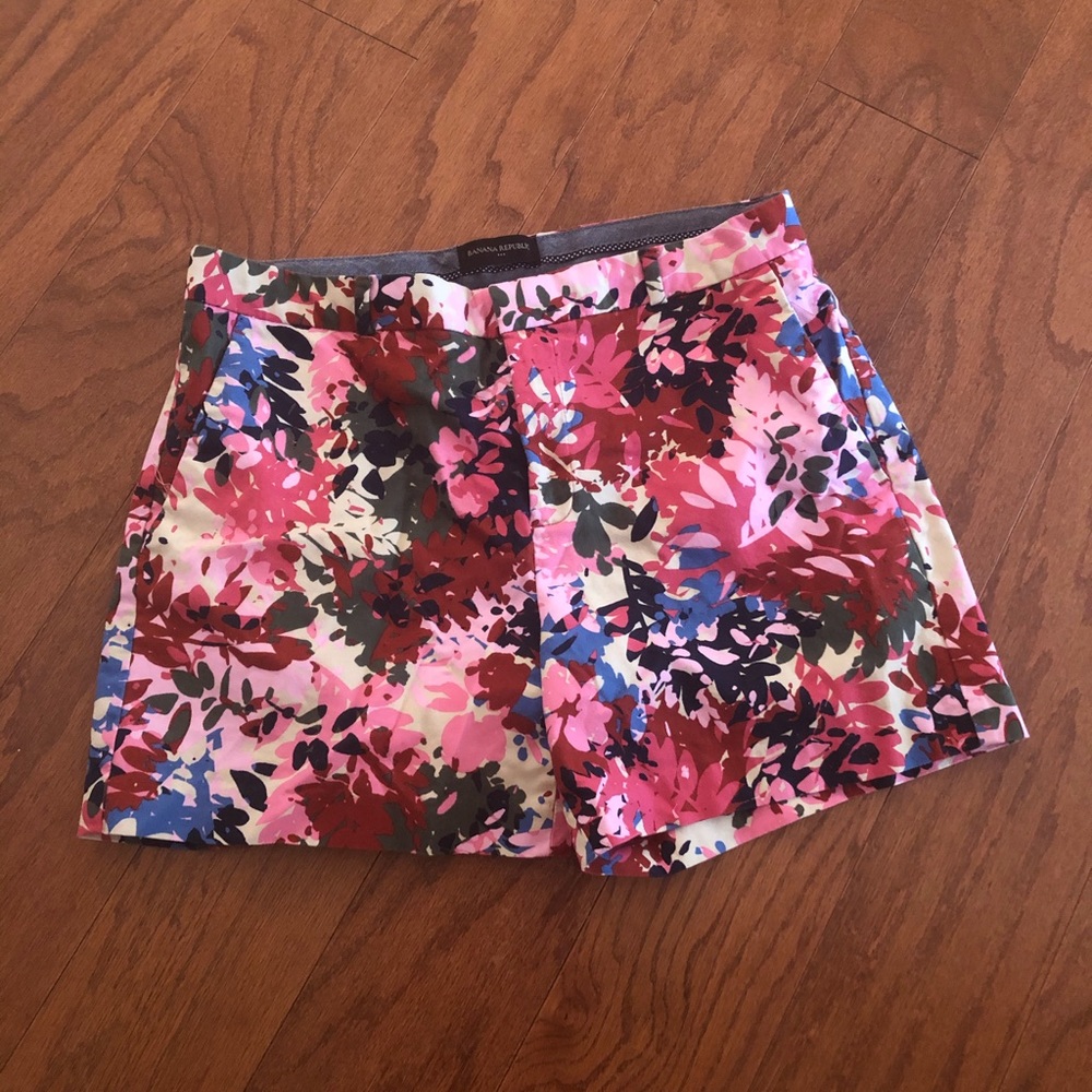 Banana Republic flowered shorts